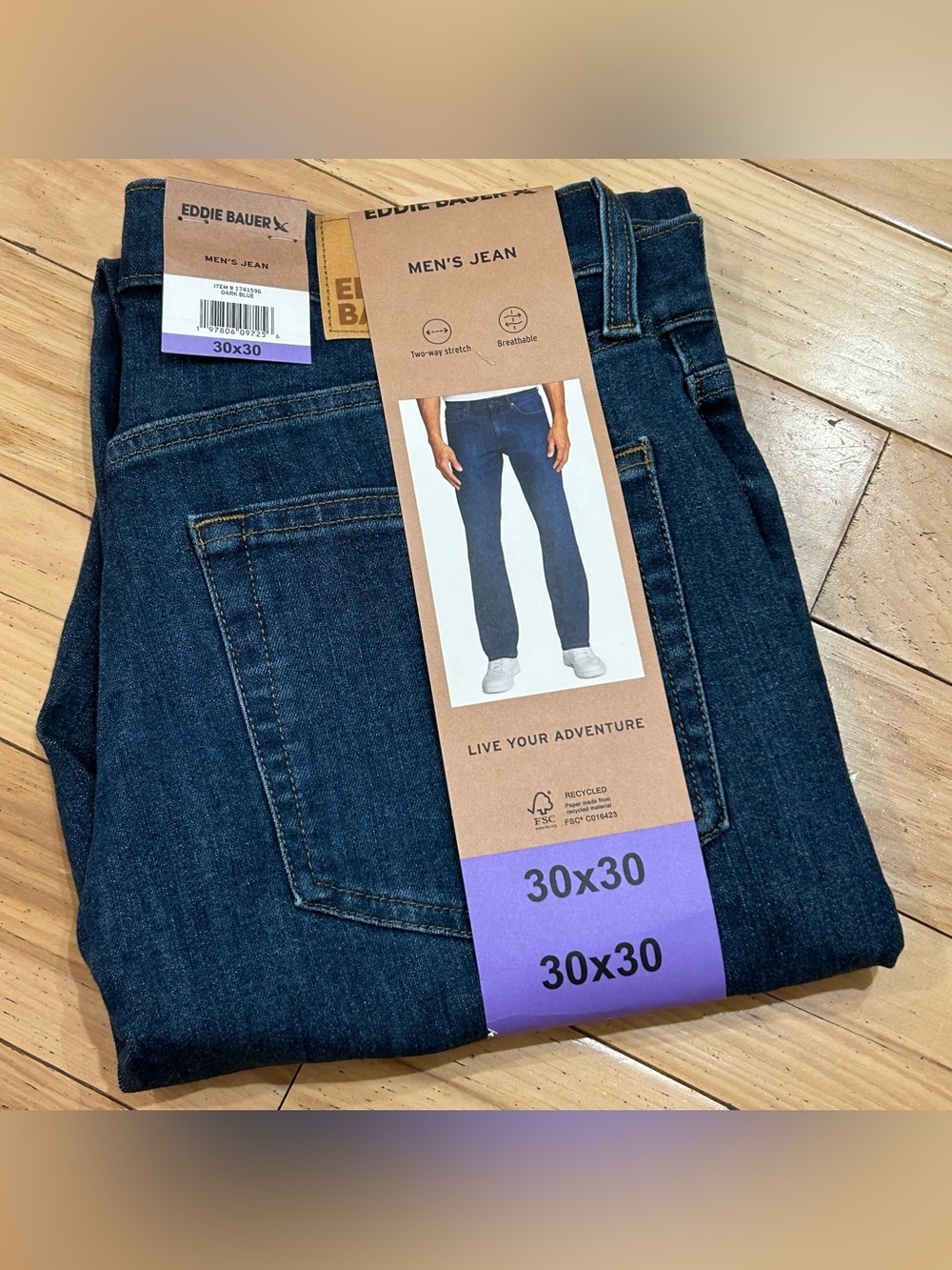 NWT Eddie Bauer Breathable Dark Blue Denim Jeans - Men’s Size 30 x 30
